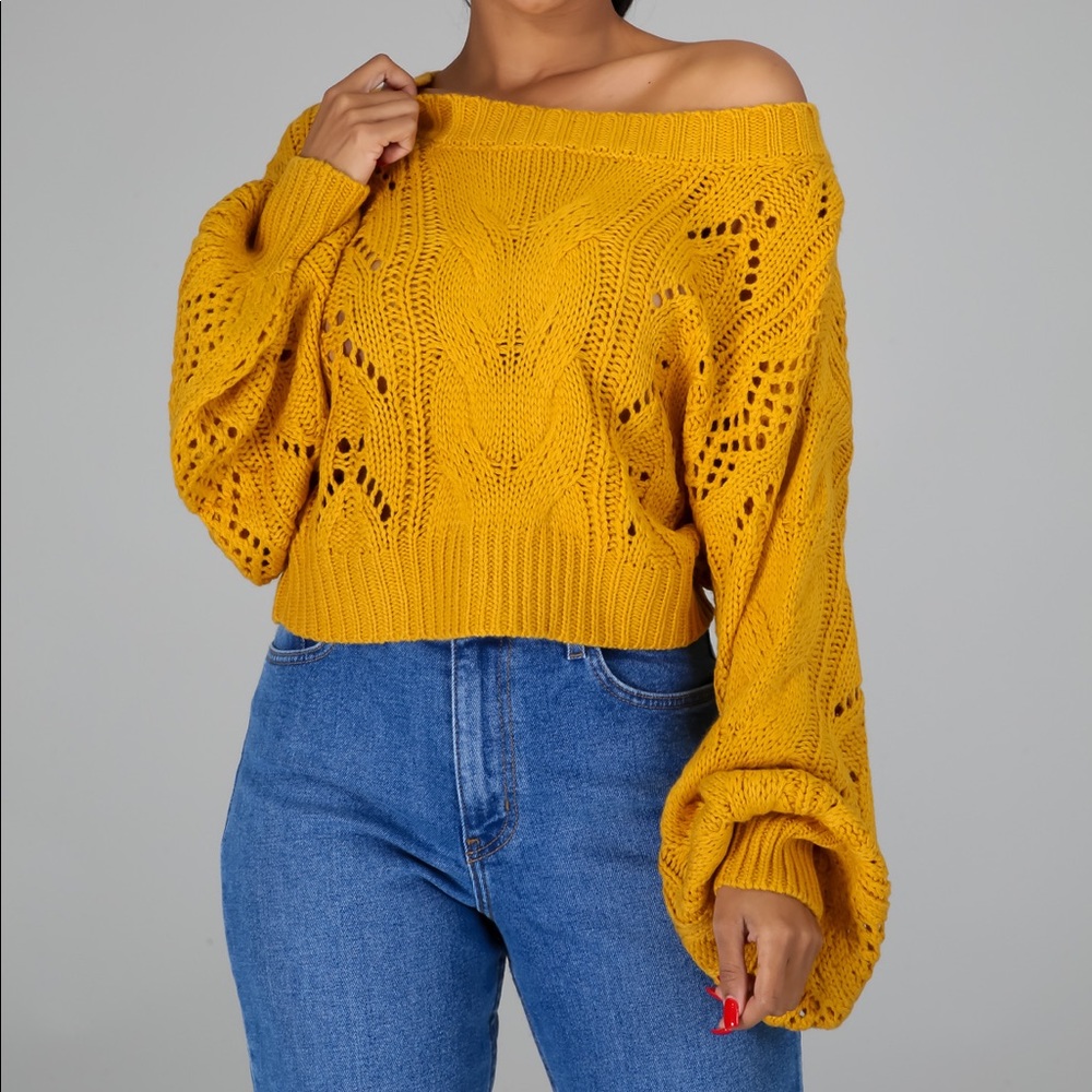 FALL IN LOVE SWEATER